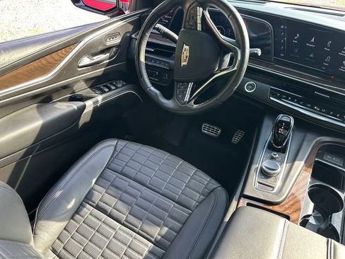 Used 2023 Cadillac Escalade Sport Platinum w/ LPO, ONYX Package AWD/4WD image 23
