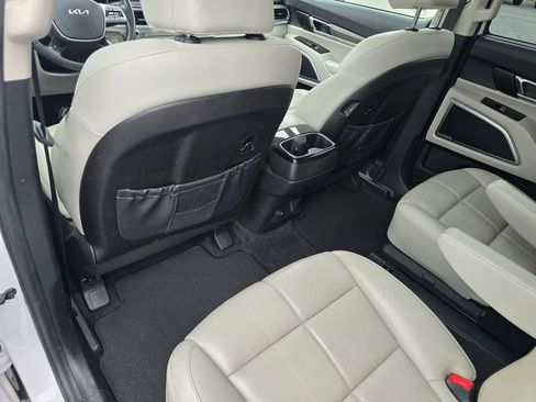 Used 2022 Kia Telluride EX w/ EX Premium Package image 28