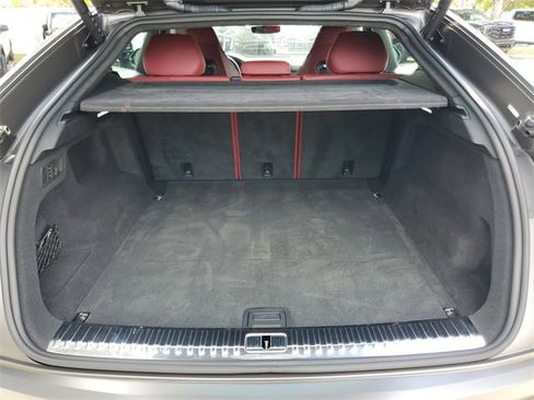 Used 2022 Lamborghini Urus image 8