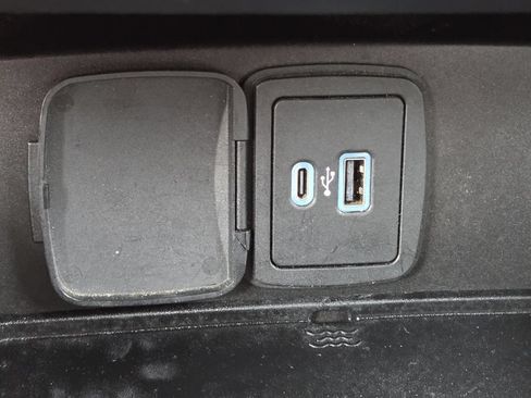 Used 2022 Ford Bronco Wildtrak AWD/4WD image 32