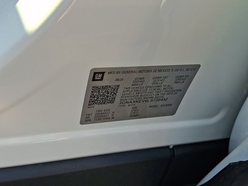 Used 2020 Chevrolet Equinox LT FWD image 27