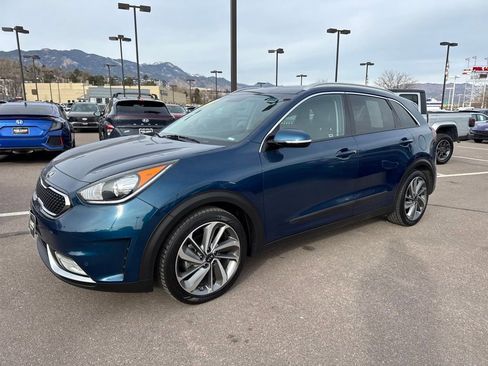 Used 2017 Kia Niro Touring image 18