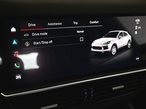 Used 2022 Porsche Cayenne Coupe image 22