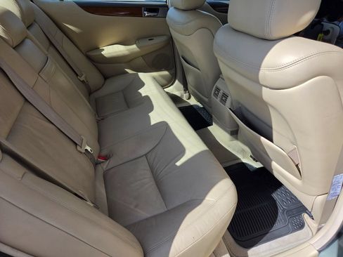 Used 2005 Lexus ES 330 FWD image 32