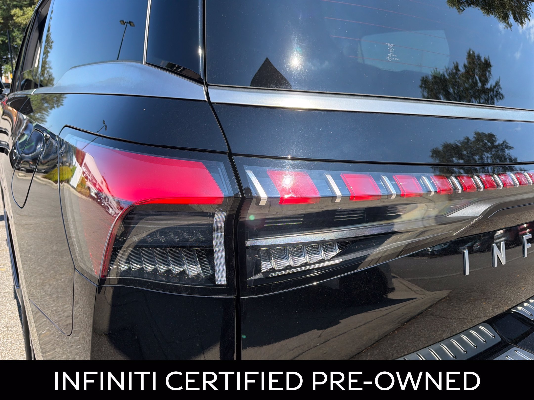 Certified 2026 INFINITI QX80 Luxe RWD image 32