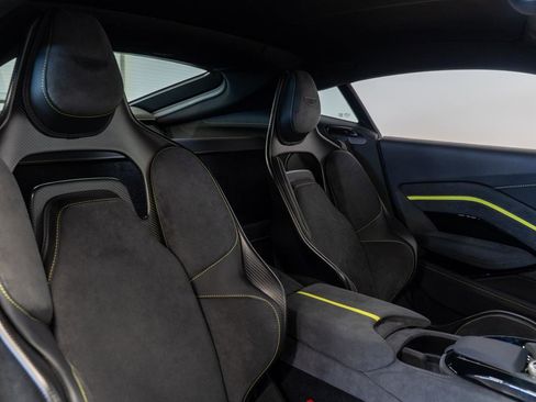 Used 2023 Aston Martin V8 Vantage F1 Edition image 12