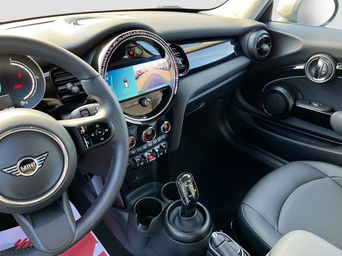 Used 2023 MINI Cooper 2-Door Hardtop image 22