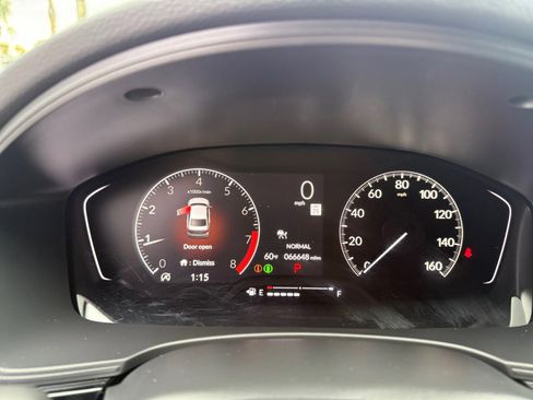 Used 2023 Honda Civic Sport image 24