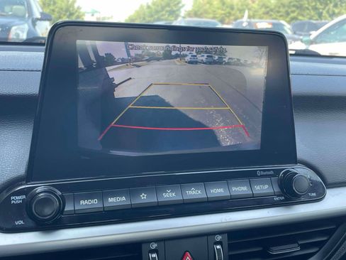 Used 2020 Kia Forte LXS FWD image 19