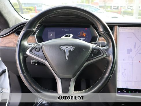 Used 2019 Tesla Model S 100D image 3