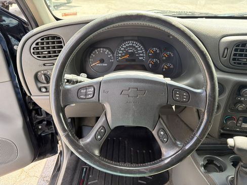 Used 2004 Chevrolet TrailBlazer LT w/ LT Package 1 AWD/4WD image 10