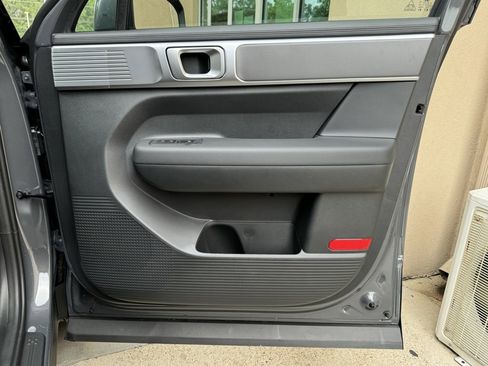 New 2025 Hyundai Santa Fe SE image 16