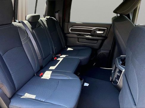New 2026 RAM 2500 Big Horn AWD/4WD image 21