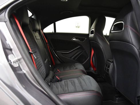 Used 2018 Mercedes-Benz CLA 250 image 16