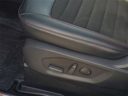 Certified 2024 Ford Edge ST-Line image 14