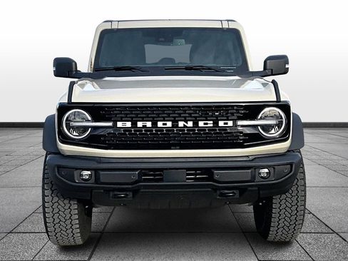 Used 2025 Ford Bronco Outer Banks w/ Sasquatch Package image 3