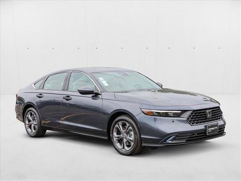 New 2025 Honda Accord EX-L image 3