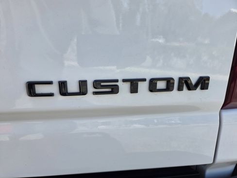 Used 2024 Chevrolet Silverado 2500 Custom w/ Custom Value Package image 15