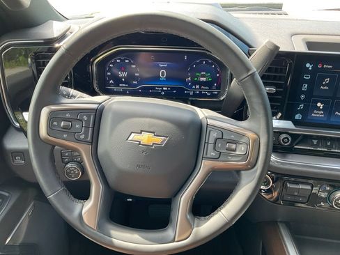 Used 2024 Chevrolet Silverado 2500 High Country w/ High Country Premium Package AWD/4WD image 15