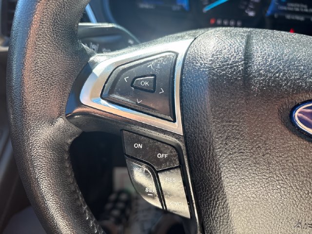 Used 2024 Ford Edge SEL AWD/4WD image 11