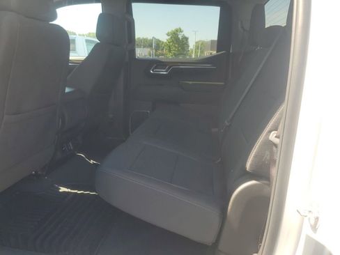 Used 2023 Chevrolet Silverado 1500 LT AWD/4WD image 14