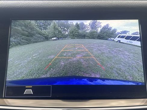 Certified 2024 Cadillac XT6 Premium Luxury AWD/4WD image 17