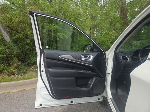 Used 2016 INFINITI QX60 AWD w/ Premium Package image 30