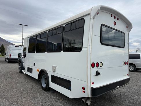Used 2014 Ford F550 4X2 2dr Regular Cab 140.8 200. image 5