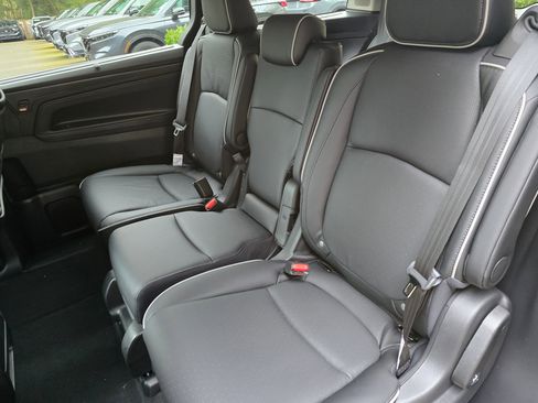 New 2026 Honda Odyssey Elite image 18
