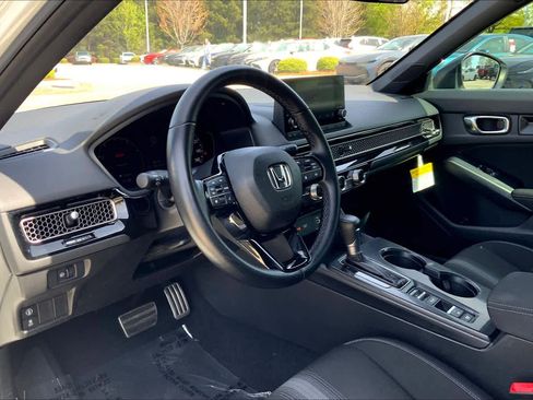 Used 2023 Honda Civic Sport image 17