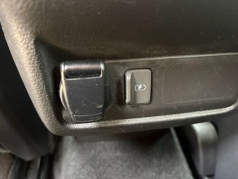 Used 2021 INFINITI QX50 Luxe FWD image 26