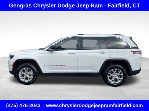 Certified 2023 Jeep Grand Cherokee Limited w/ Luxury Tech Group II AWD/4WD image 4