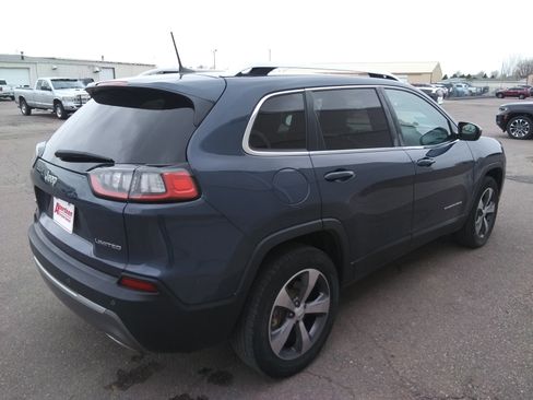 Used 2019 Jeep Cherokee Limited AWD/4WD image 5