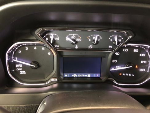 Used 2019 GMC Sierra 1500 SLE w/ SLE Value Package AWD/4WD image 16