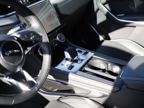 New 2026 Jaguar F-PACE R-Dynamic S AWD/4WD image 25