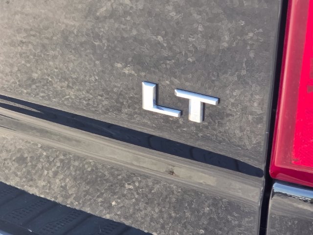 Used 2023 Chevrolet Silverado 1500 LT AWD/4WD image 16