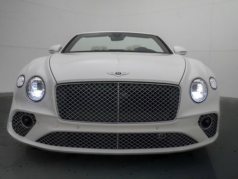 Used 2020 Bentley Continental GT image 17
