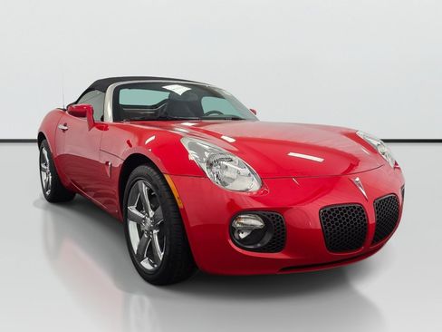 Used 2009 Pontiac Solstice GXP w/ Club Sport Package RWD image 21