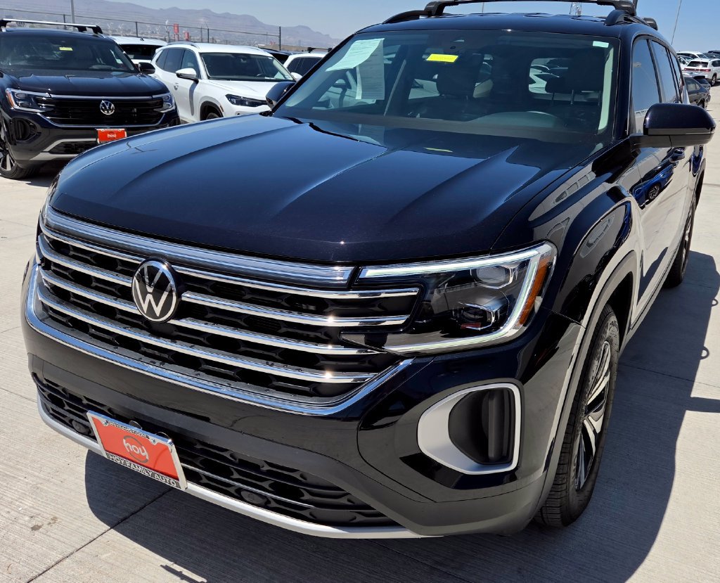 Certified 2025 Volkswagen Atlas SE AWD/4WD image 3
