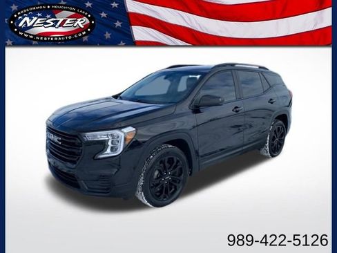 Used 2022 GMC Terrain SLE w/ Driver Convenience Package image 1