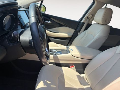 Used 2017 Buick Envision Essence w/ LPO, Cargo Package FWD image 9