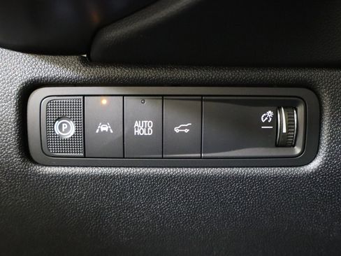 New 2026 Chevrolet Equinox EV RS image 32