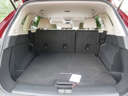 Certified 2023 Nissan Rogue SV AWD/4WD image 18
