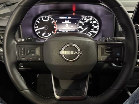 Certified 2025 Nissan Rogue SV image 15