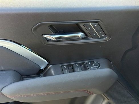 Used 2023 Chevrolet Colorado Z71 w/ Z71 Convenience Package 2 image 16