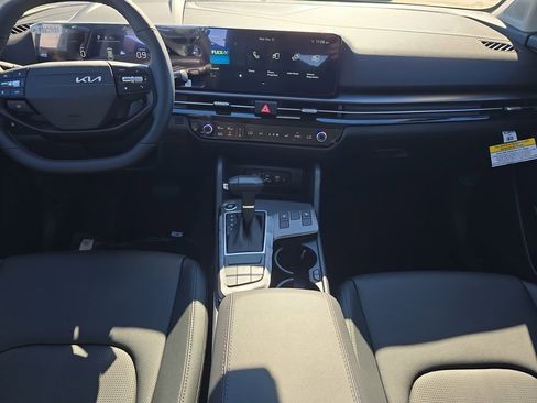 New 2026 Kia Sportage EX w/ EX Panorama Roof Package image 17