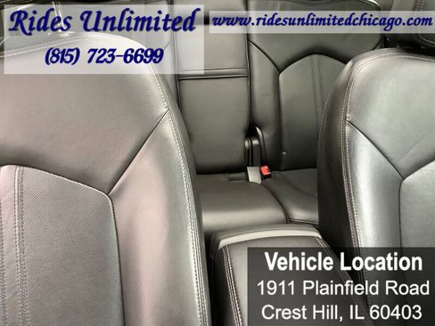 Used 2013 Cadillac SRX Luxury w/ Driver Awareness Package image 40