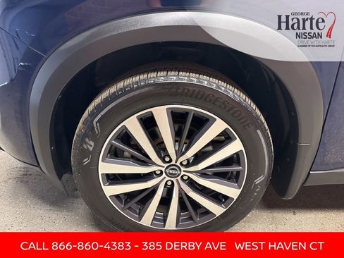 Certified 2022 Nissan Pathfinder Platinum w/ Cargo Package image 42