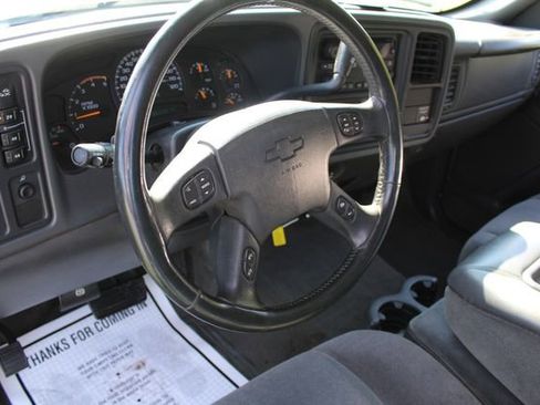 Used 2004 Chevrolet Silverado 2500 LS w/ Heavy-Duty Power Package image 14