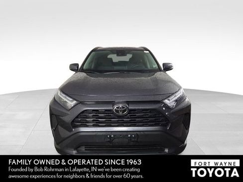 Used 2025 Toyota RAV4 XLE image 3
